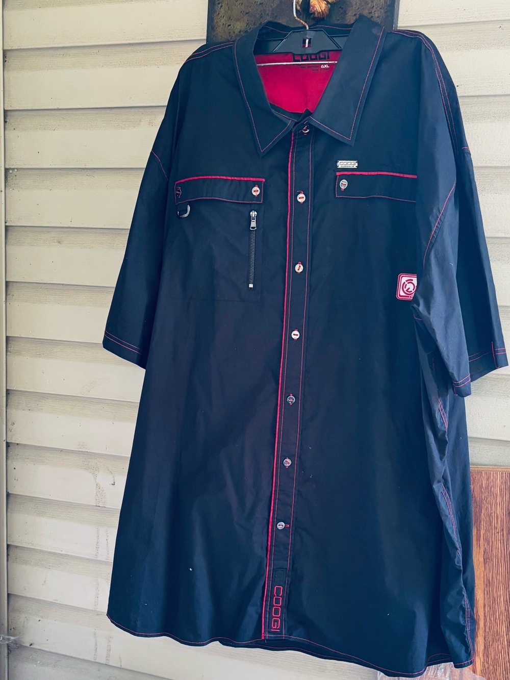 Ecko Unlimited Black Short-Sleeve Shirt Jacket with Red Trim